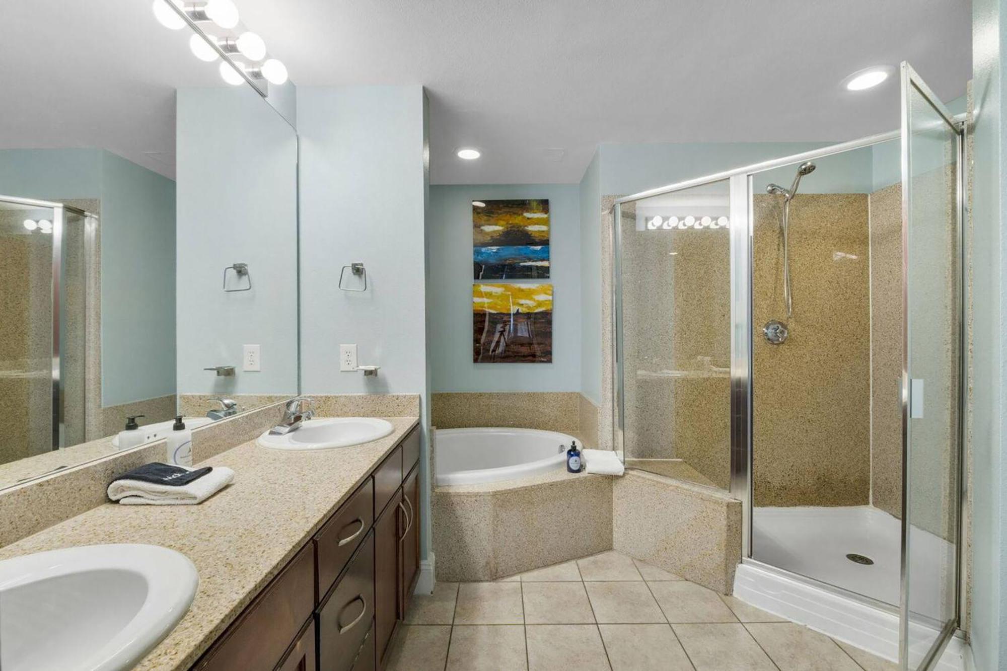 Apartment Laketown Wharf 1527